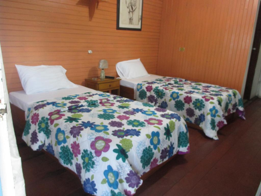 Hotel Flemming Tree Providencia Island ภายนอก รูปภาพ
