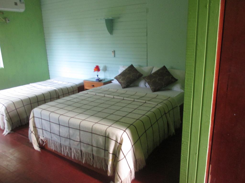 Hotel Flemming Tree Providencia Island ภายนอก รูปภาพ