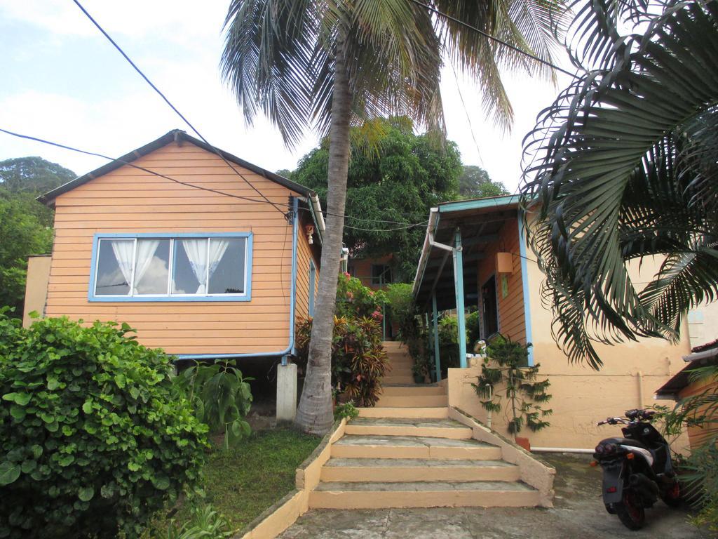 Hotel Flemming Tree Providencia Island ภายนอก รูปภาพ